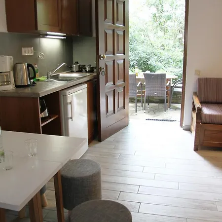 Platanofylla No4 Lägenhet Kala Nera